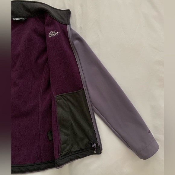 North Face Women’s Windwall Jacket Size XS - Picture 5 of 8
